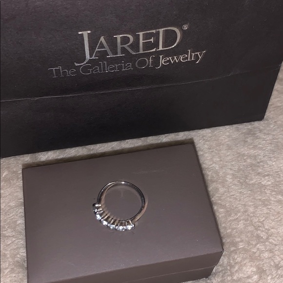 Ring - Picture 2 of 2